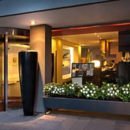 Leonardo Da Vinci Hotel 4*