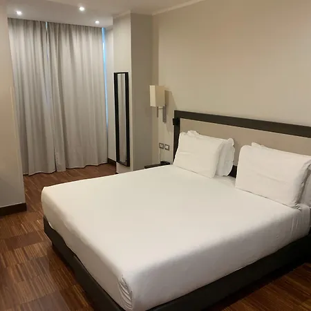Leonardo Da Vinci Hotell