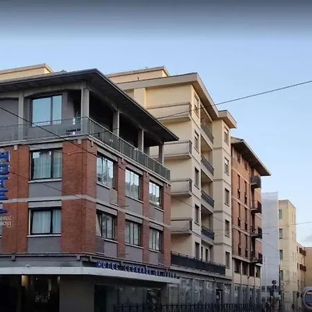 Leonardo Da Vinci Szálloda Firenze