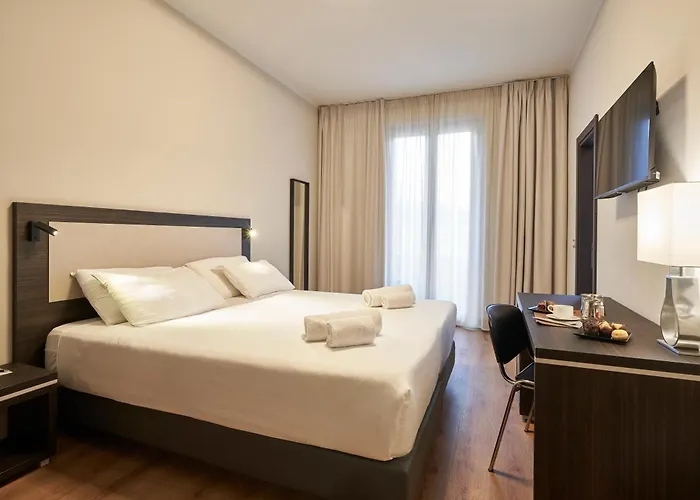 Leonardo Da Vinci Hotel 4*