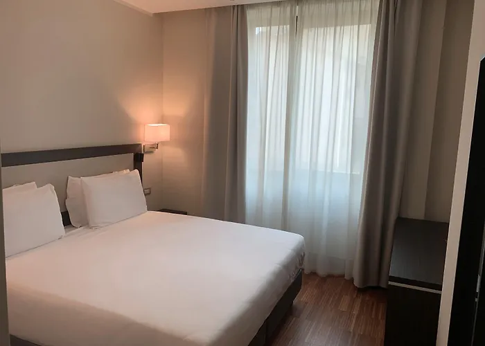 Hotell Leonardo Da Vinci 4*