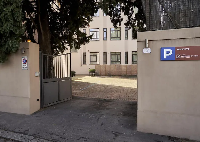 Leonardo Da Vinci Hotel 4*