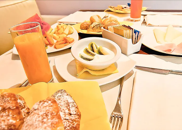 莱昂纳多达芬奇酒店 酒店