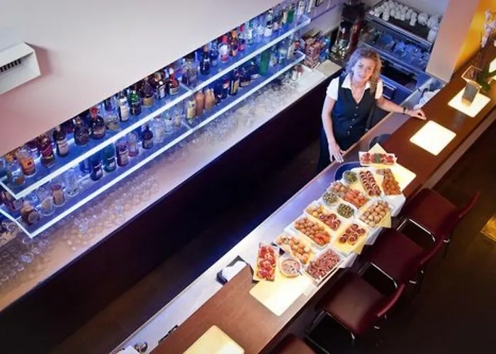 莱昂纳多达芬奇酒店 酒店